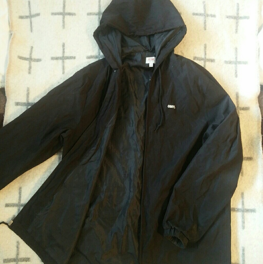 Classic Obey light rain jacket